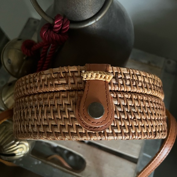 Round Wicker Rattan Shoulder Bag Purse Bohemian - Picture 4 of 5